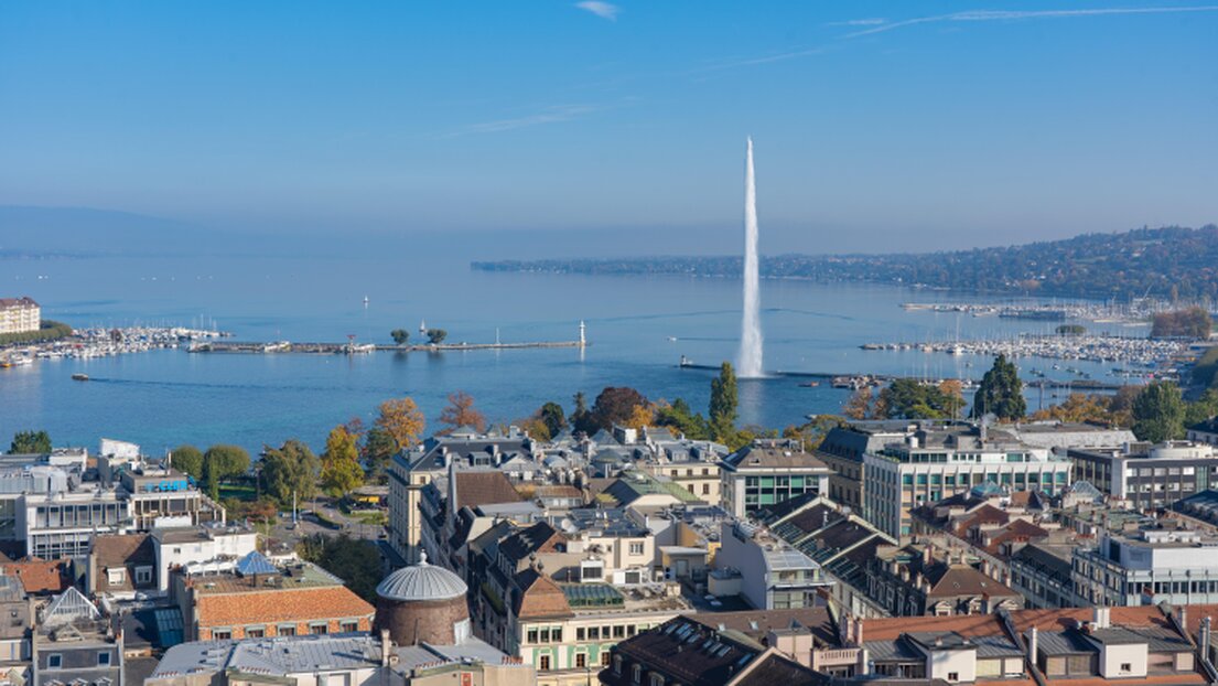 Ambassador Club Treffen mit Blick auf einen See in der Westschweiz